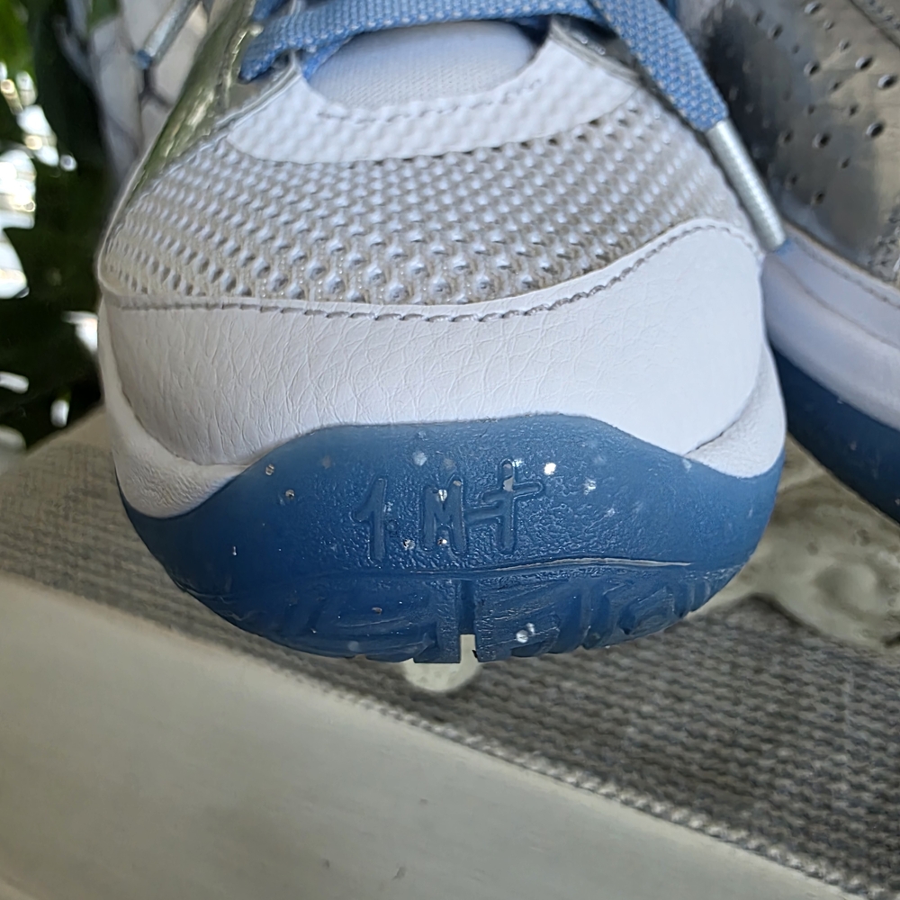 Nike Ja Se 1 Kids Blue and Silver Sneakers Size 6.5 - Picture 10 of 10